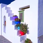 Artistic Cycladic With Spectacular Panoramic View