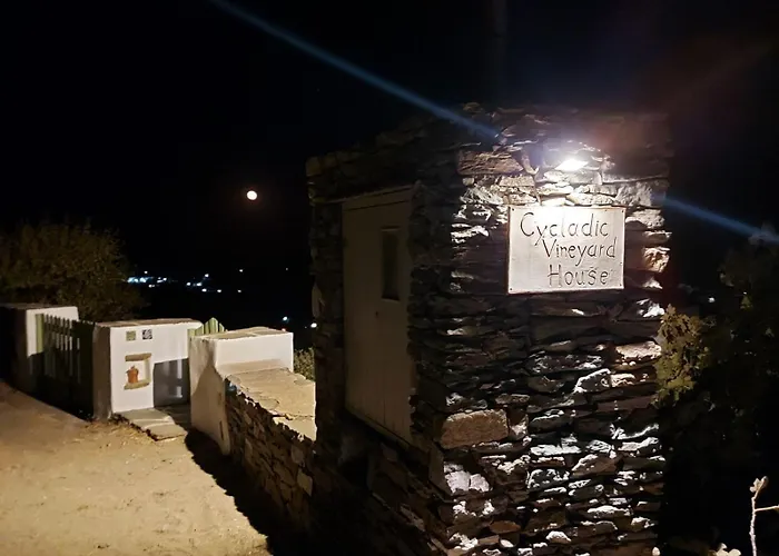 Artistic Cycladic With Spectacular Panoramic View Exámbela